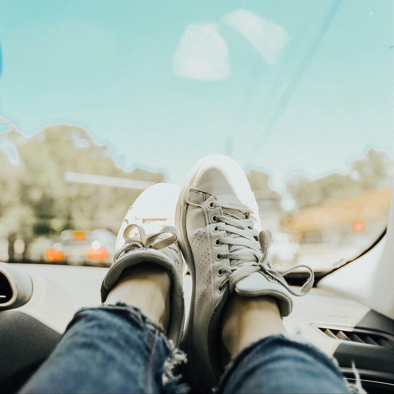 1280x1280 Wallpaper sneakers, legs, white, jeans