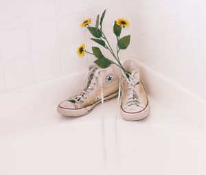 Preview wallpaper sneakers, shoes, flowers, bouquet, bright, white