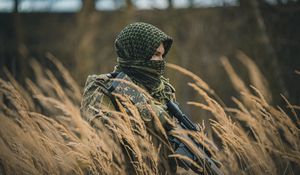 Preview wallpaper sniper, rifle, camouflage, grass, army