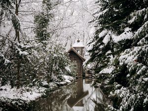 Preview wallpaper snow, house, river, trees