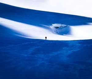 Preview wallpaper snow, mountains, silhouette, loneliness, winter