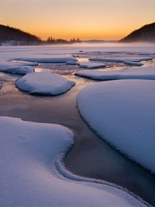 Preview wallpaper snow, river, ice, cold, winter, water