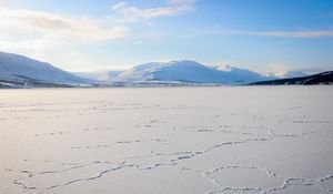 Preview wallpaper snow, valley, relief, mountains, winter, white