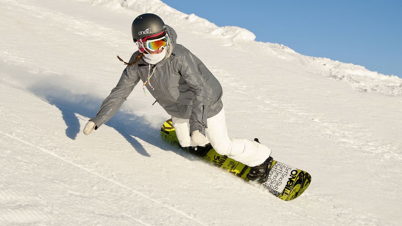 Wallpaper snowboard, girl, descent, extreme, board, mountain