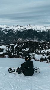 Preview wallpaper snowboarder, snowboard, snow, mountains, winter