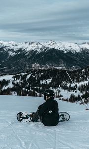 Preview wallpaper snowboarder, snowboard, snow, mountains, winter