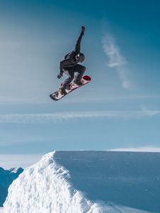 Preview wallpaper snowboarder, snowboard, stunt, jump, extreme