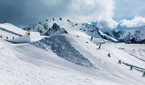 Preview wallpaper snowboarding, red bull, trick, quiksilver