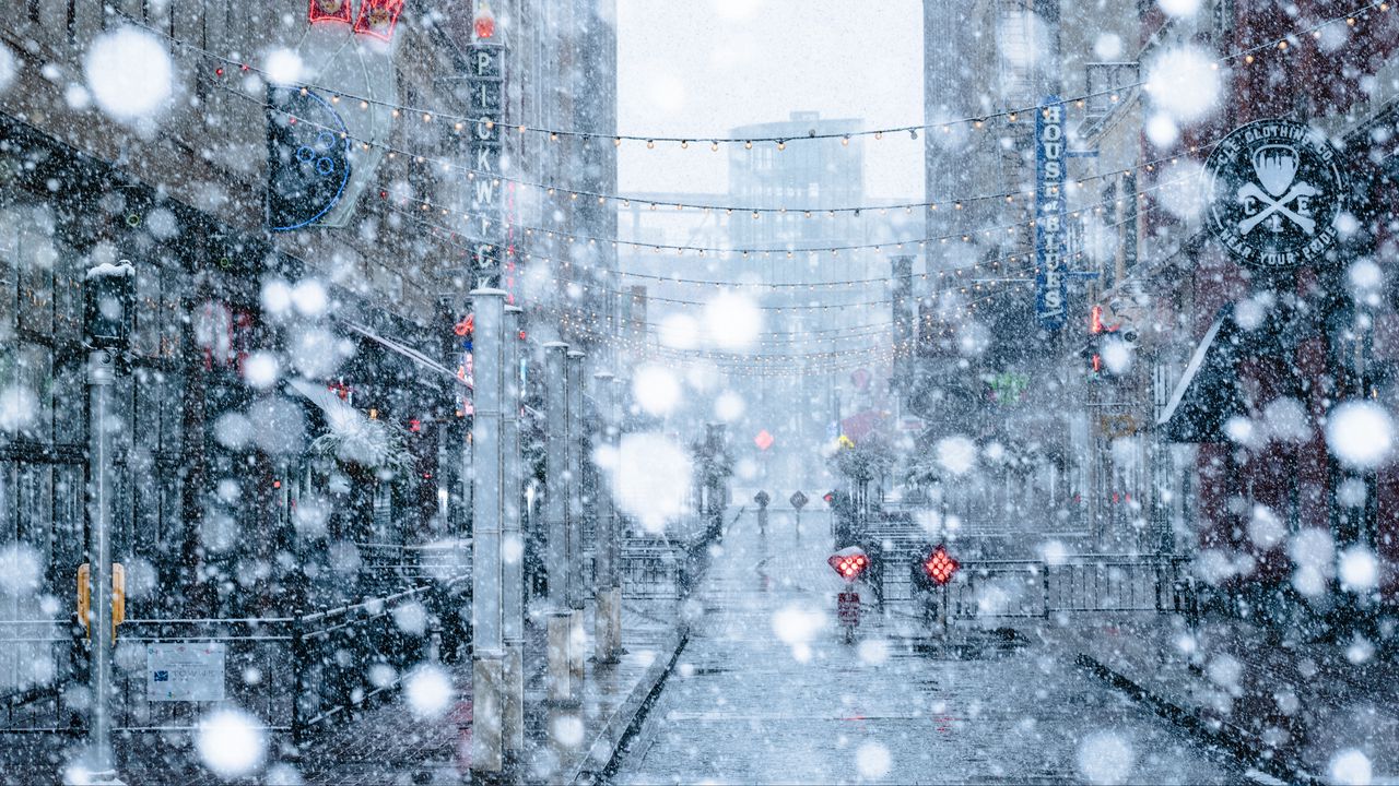 Wallpaper snowfall, snow, street, city, winter