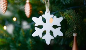 Preview wallpaper snowflake, christmas tree, decoration