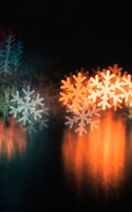 Preview wallpaper snowflake, macro, glare, blurred