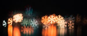 Preview wallpaper snowflake, macro, glare, blurred