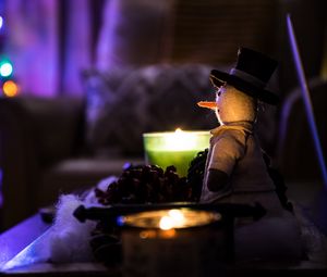 Preview wallpaper snowman, christmas, candles
