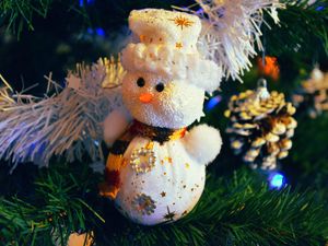 Preview wallpaper snowman, christmas decorations, branches