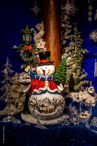 Preview wallpaper snowman, christmas tree, buildings, lantern, new year, christmas, decorations
