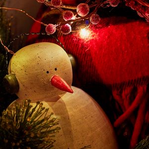 Preview wallpaper snowman, headphones, garlands, christmas, new year, holiday