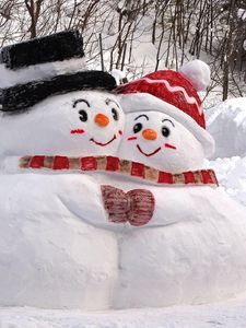 Preview wallpaper snowmen, snow, winter, embrace