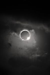 Preview wallpaper solar eclipse, eclipse, sun, bw, dark