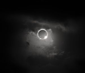 Preview wallpaper solar eclipse, eclipse, sun, bw, dark