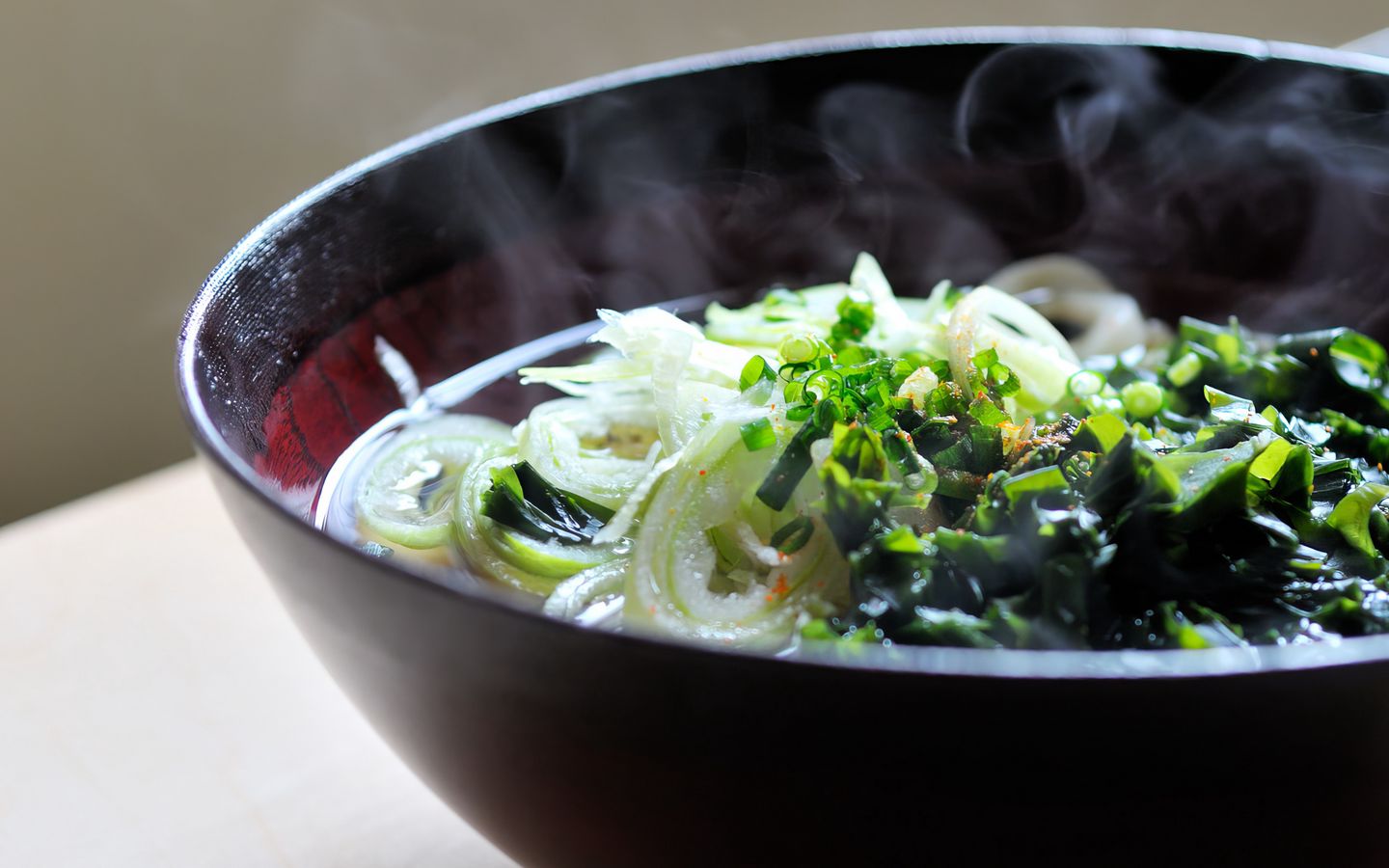 1440x900 Wallpaper soup, greens, steam, hot, asia, food