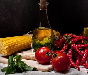Preview wallpaper spaghetti, oil, decanter, tomato, pepper, greens