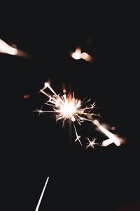 Preview wallpaper sparkler, sparks, dark, darkness