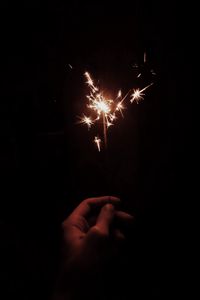 Preview wallpaper sparkler, sparks, hand, dark