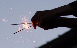 Preview wallpaper sparklers, sparks, hands