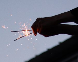 Preview wallpaper sparklers, sparks, hands