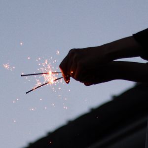 Preview wallpaper sparklers, sparks, hands