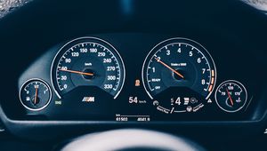 Preview wallpaper speedometer, drops, glass, numbers, machine