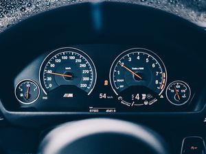 Preview wallpaper speedometer, drops, glass, numbers, machine
