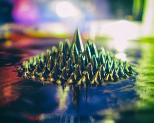 Preview wallpaper spikes, macro, light, green, wet