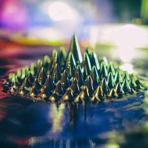 Preview wallpaper spikes, macro, light, green, wet