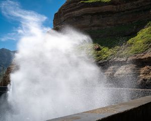 Preview wallpaper splashes, water, rocks