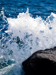 Preview wallpaper splashes, waves, sea, water, stone