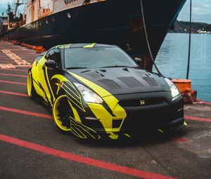 Preview wallpaper sports car, car, front view, ship, pier