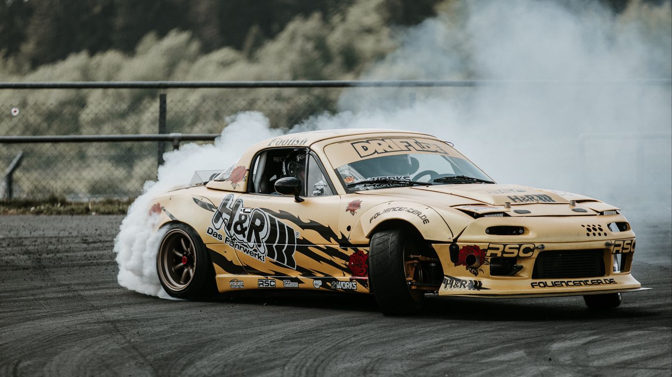 Amazing Drift Car Artwork In 1366x768 Resolution