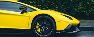 Preview wallpaper sportscar, yellow, side view, wheel, power, speed