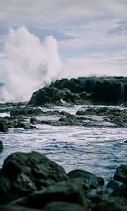 Preview wallpaper spray, rocks, water, sea