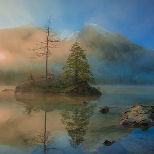 Preview wallpaper spruce, mountains, lake, tree, reflection