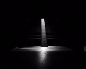 Preview wallpaper staircase, dark, bw, room, darkness