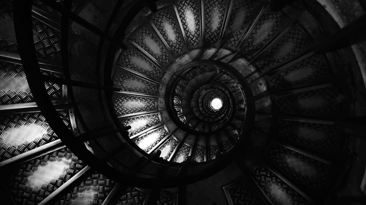 Wallpaper staircase, spiral, bw, dark, architecture, construction