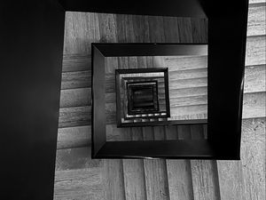 Preview wallpaper staircase, steps, twisting, square, bw