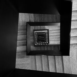 Preview wallpaper staircase, steps, twisting, square, bw