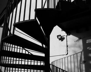Preview wallpaper stairs, corridor, shadow, bw