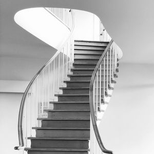 Preview wallpaper stairs, curve, wooden, black and white