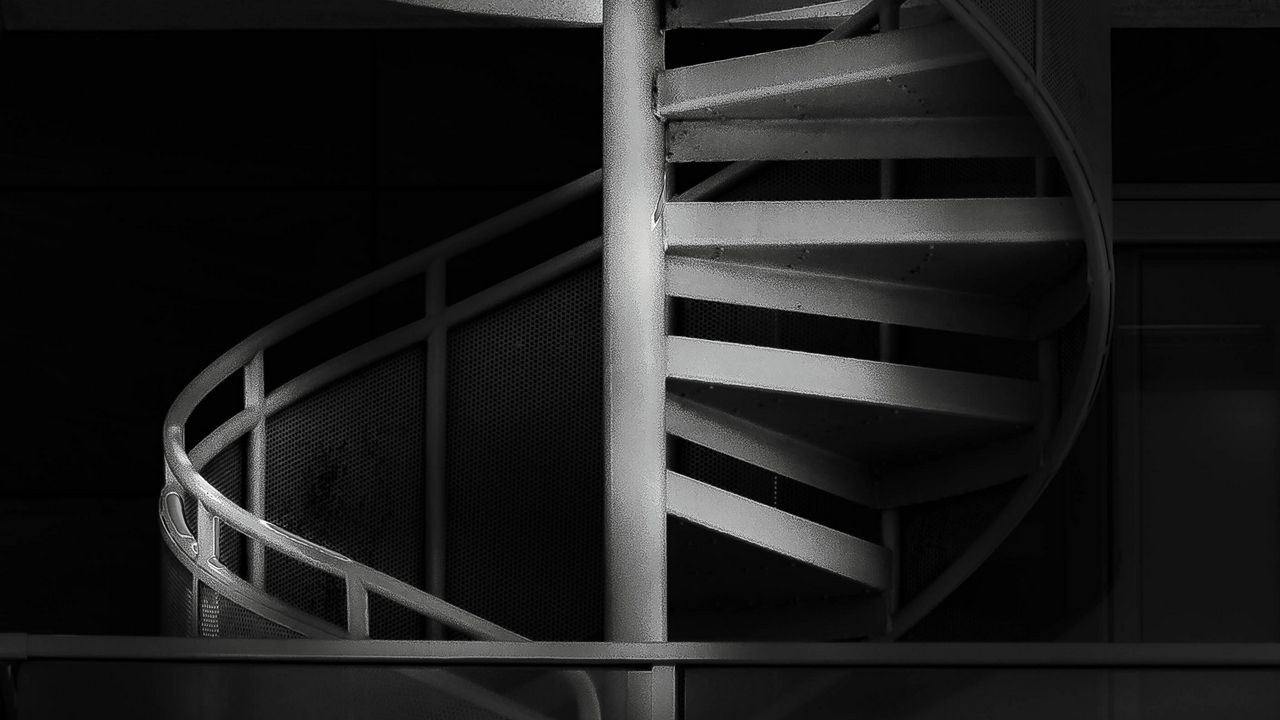 Wallpaper stairs, spiral, bw, steps