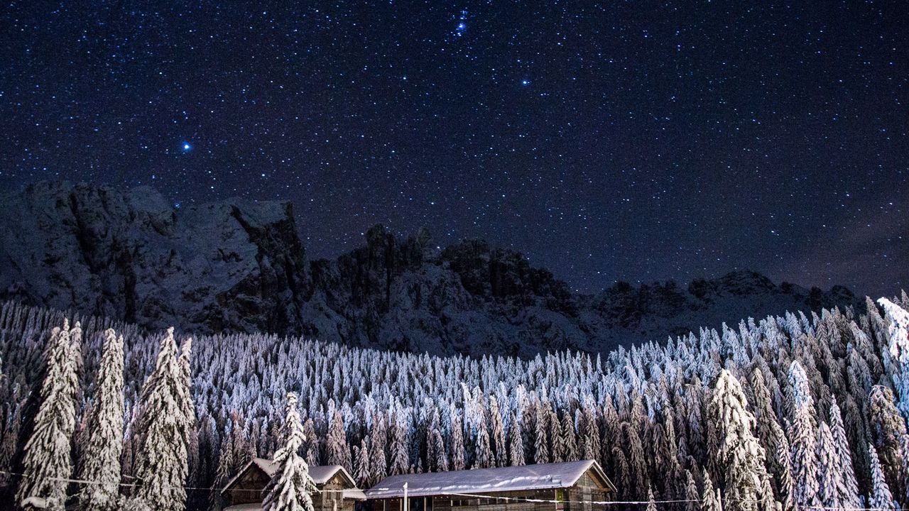 Wallpaper starry sky, barn, building, mountains