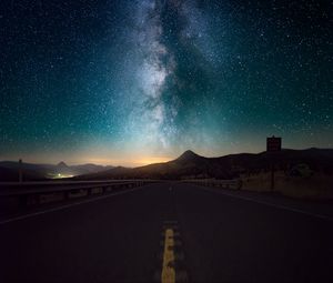 Preview wallpaper starry sky, horizon, night, road